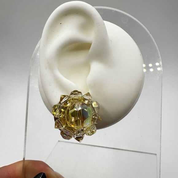 Vintage Lisner Aurora Borealis Clip on Earrings! - Picture 3 of 8